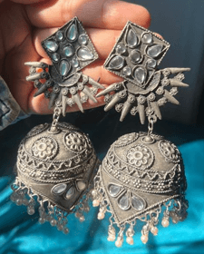 Earrings Collection